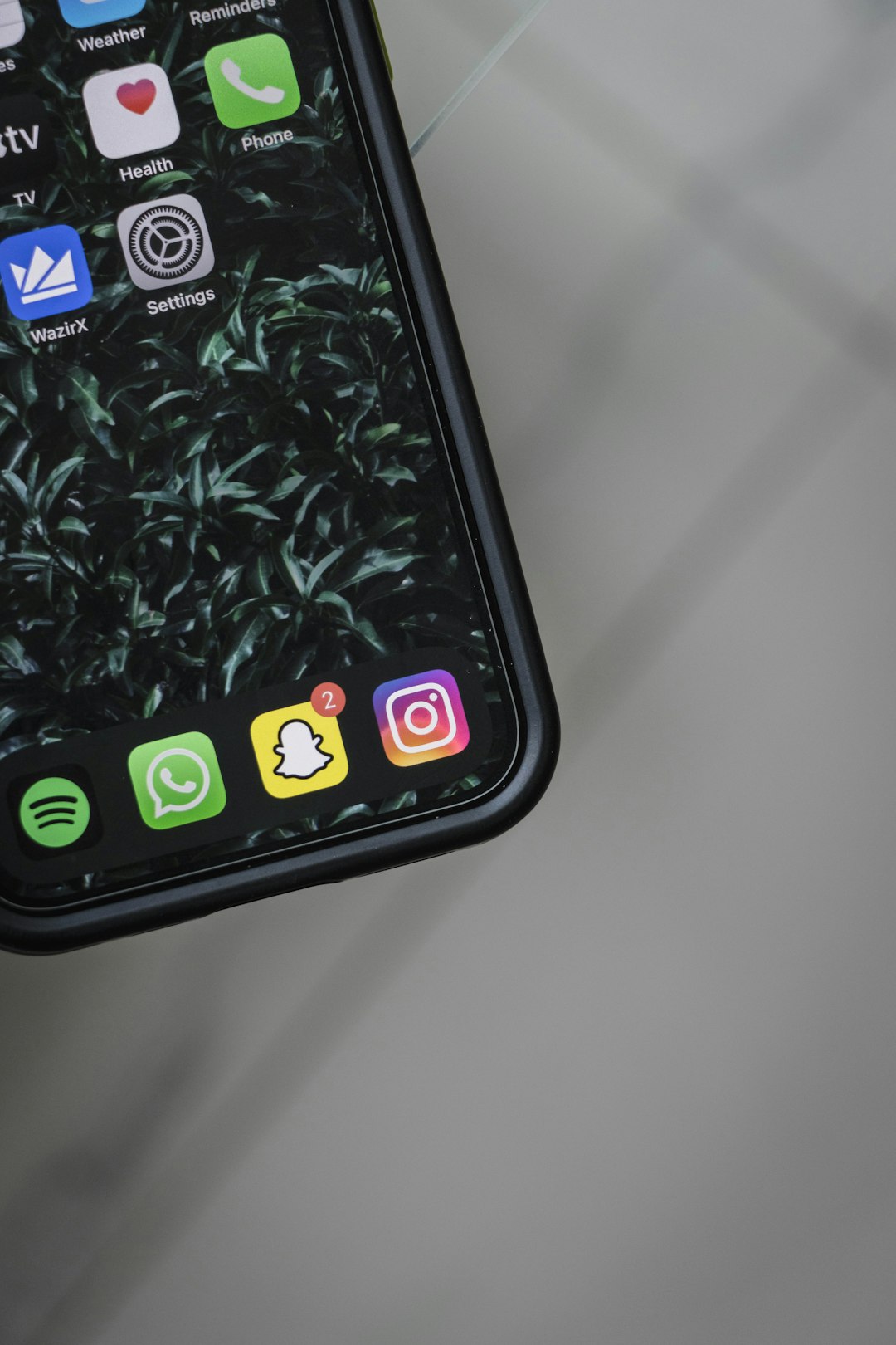 Does WhatsApp Notify Screenshots? WhatsApp vs Snapchat and Other Apps ...